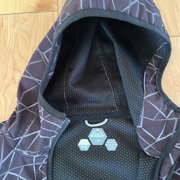 McKinley boys fall light jacket waterproof. Size large. - Picture 2 of 5